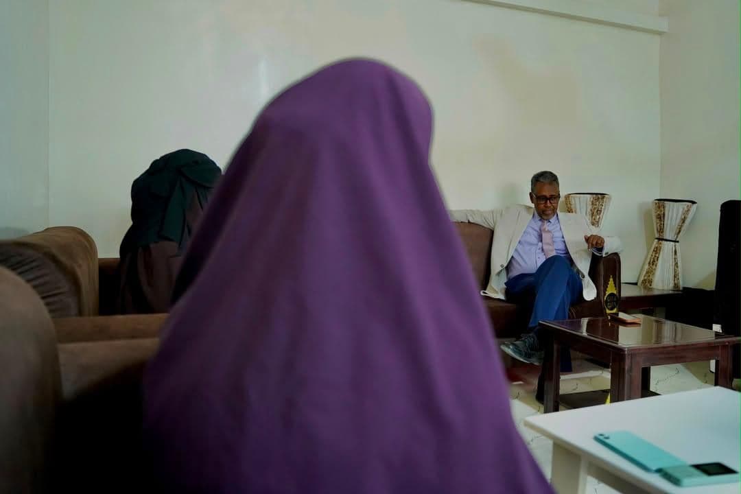 Dhegeysiga codadka haweenka
